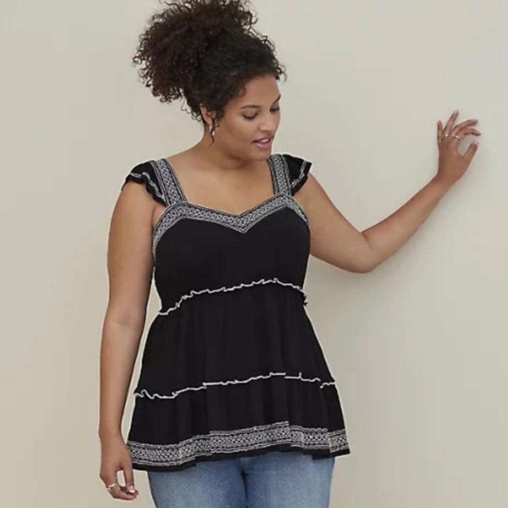 Torrid Black Sleeveless Top with White Lace Trim Size 4 (4X)